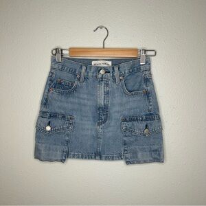 Denim Forum Aritzia The 90s Mid-Rise Cargo Mini Denim Skirt Size 23